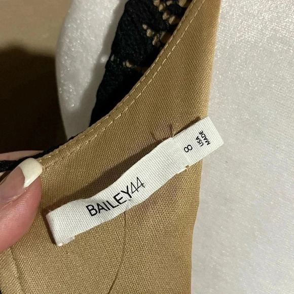 NWT Bailey 44 Women's Desert Moon Lace Zip Back Dress sz 8 - Picture 5 of 6